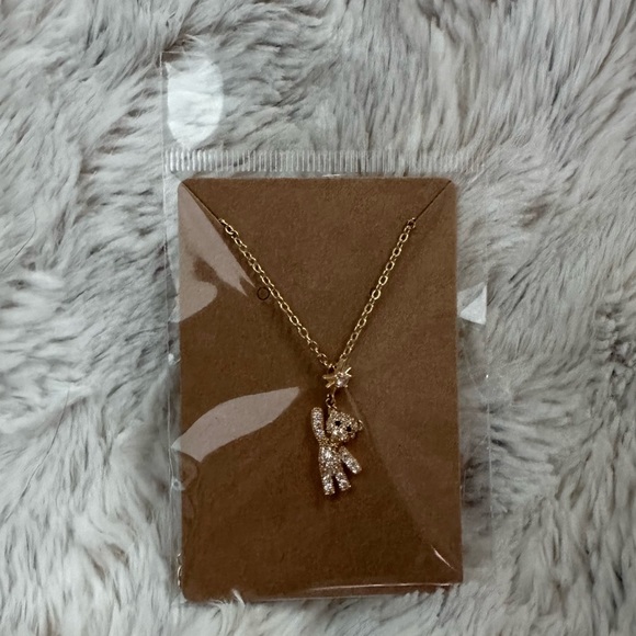 Adorable teddy bear necklace - Picture 7 of 7